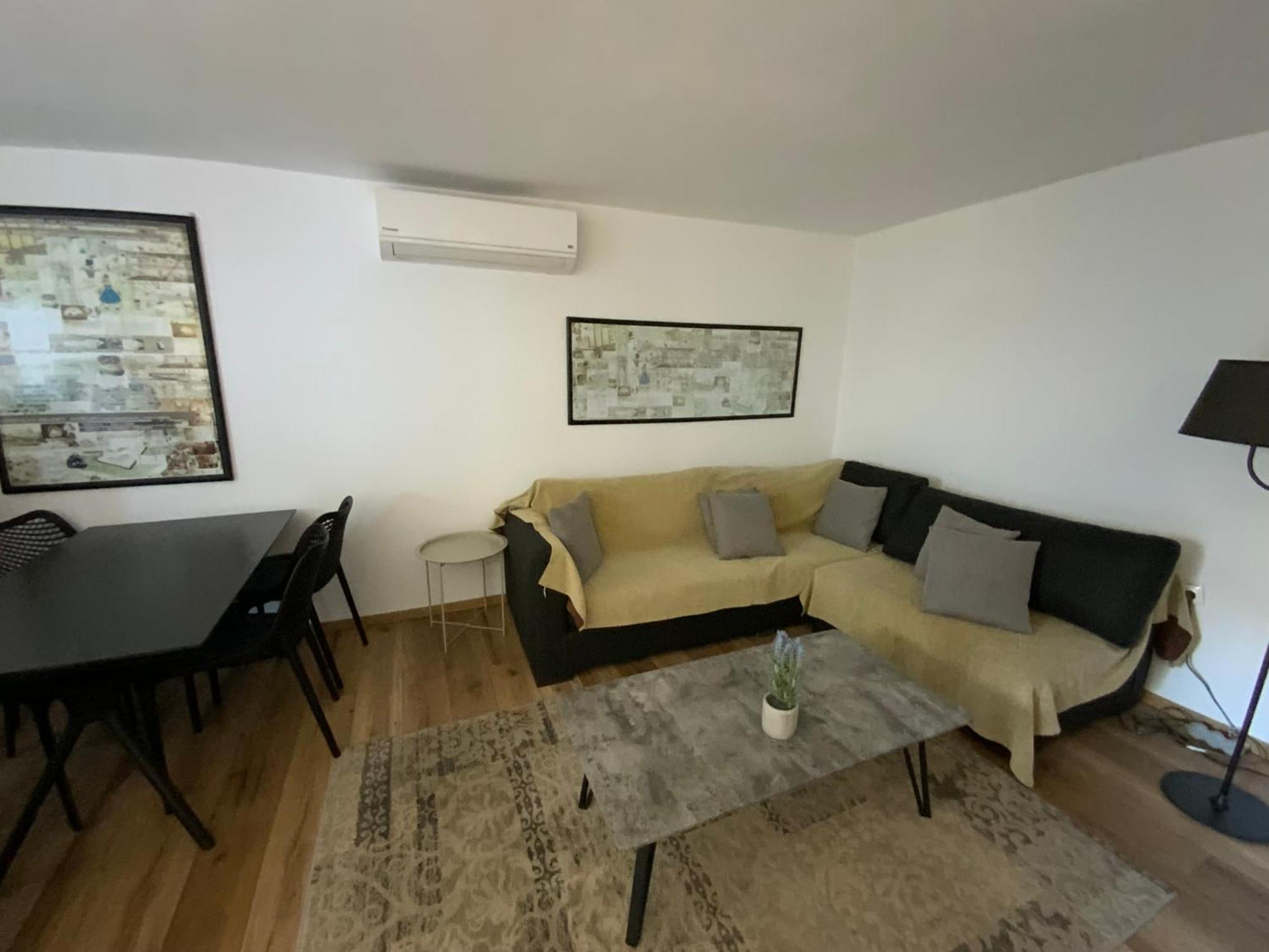 Livas Voula Garden Tatil Evi