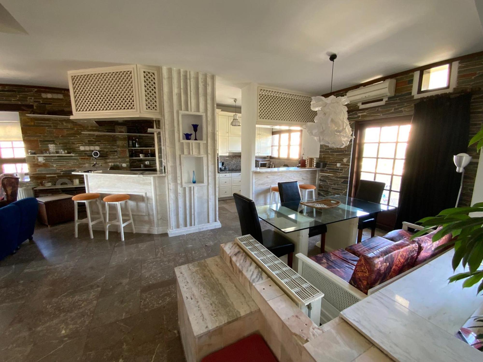 Livas Voula Garden Tatil Evi *