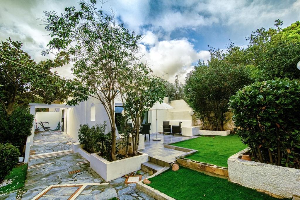 Livas Voula Garden Tatil Evi